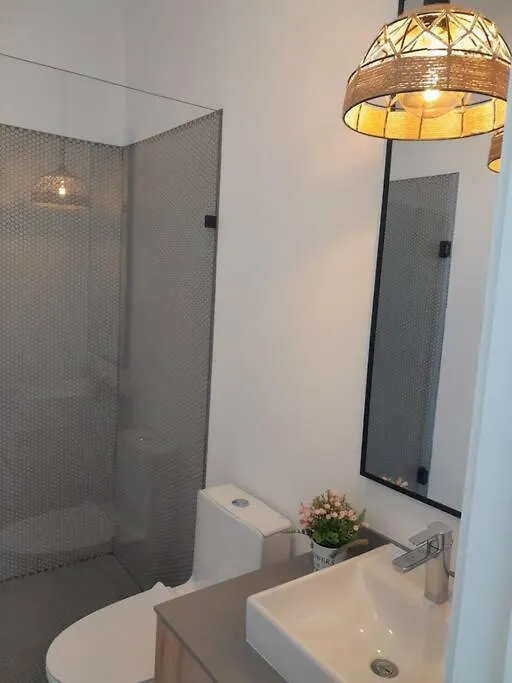 Iqon Suite Lujo Carolina Кито