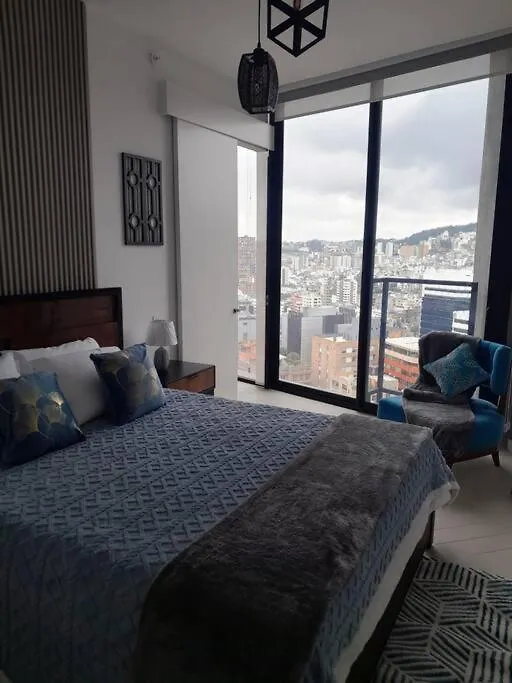 Iqon Suite Lujo Carolina Кито